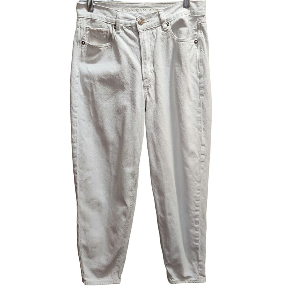 AMERICAN EAGLE mom jeans womans size 6 relaxed white